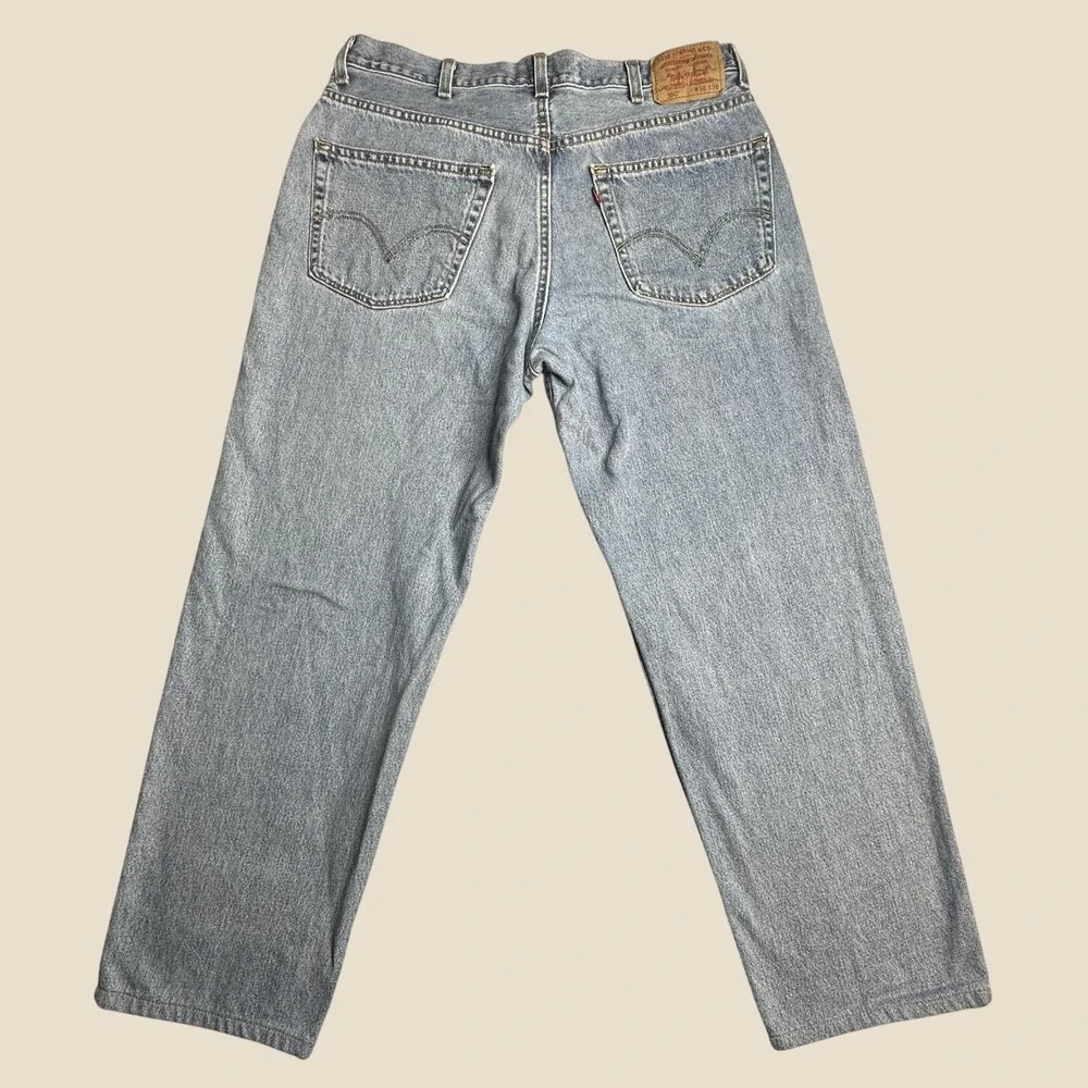Vintage Levi's 550 Jeans Men 36x28 Relaxed Fit Light Wash Blue Denim Made in USA